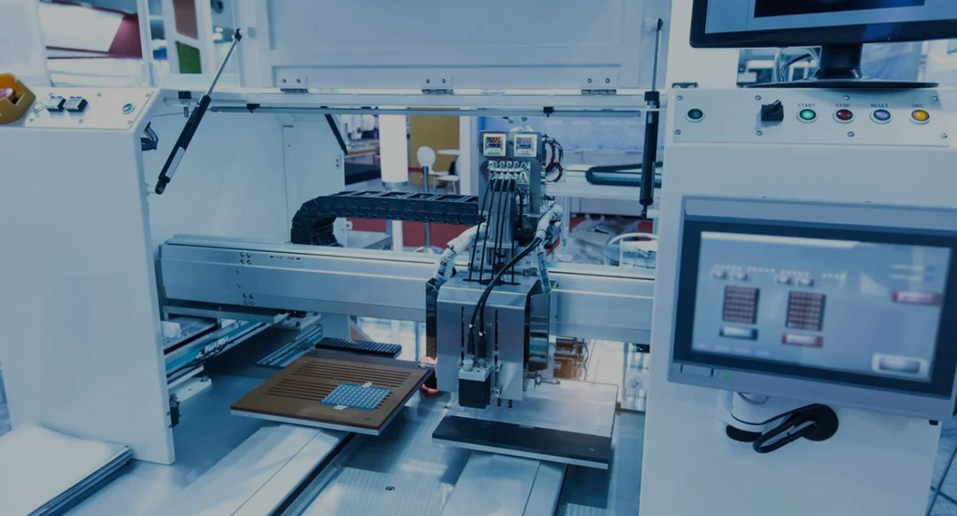 Code reading and visual inspection experts around you